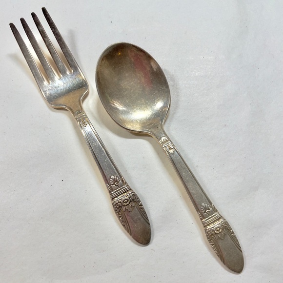 6-pc Vintage Silver Plate Nursery Forks and Spoons - Picture 3 of 16